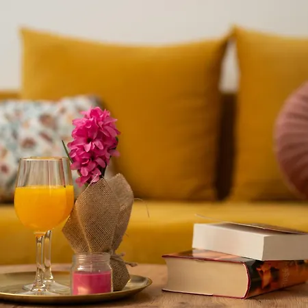 Inna Luxe With Free Parking Apartment